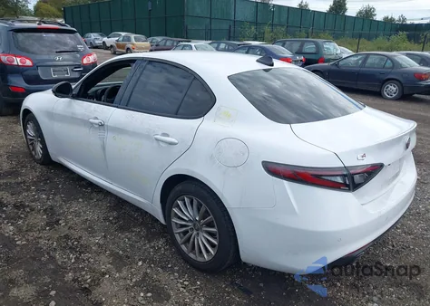 2024 Alfa Romeo Giulia Awd из США, поврежденный, VIN ZARFANAN1R7680791